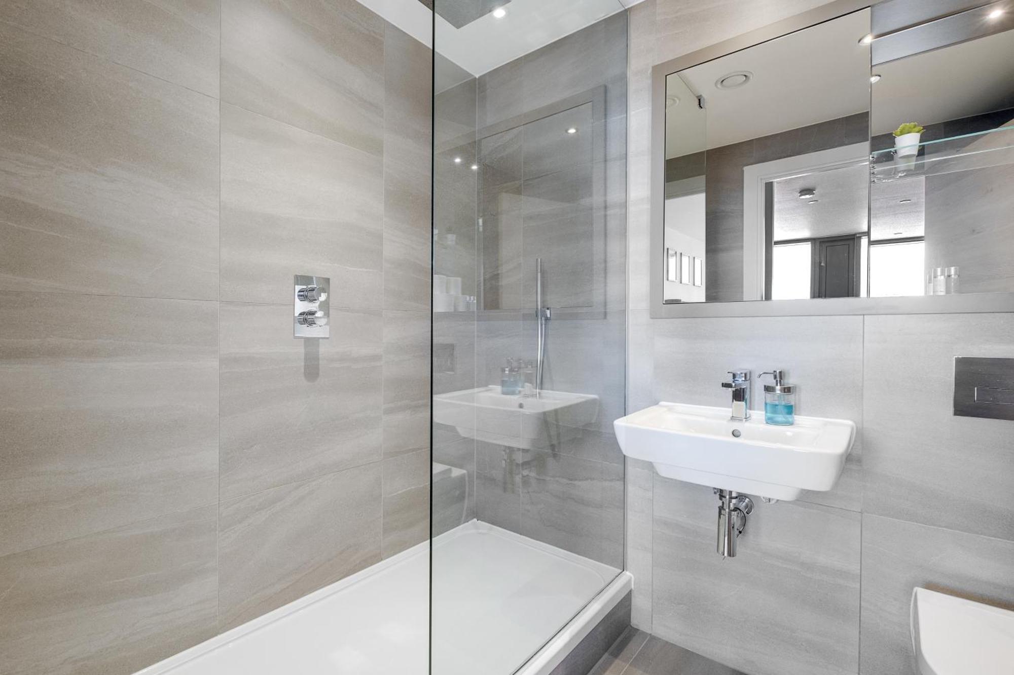 Mercian Luxury Serviced Apartments- Birmingham City Centre - Your Perfect Stay - Gym Rooftop Terrace Cinema Room Exterior foto