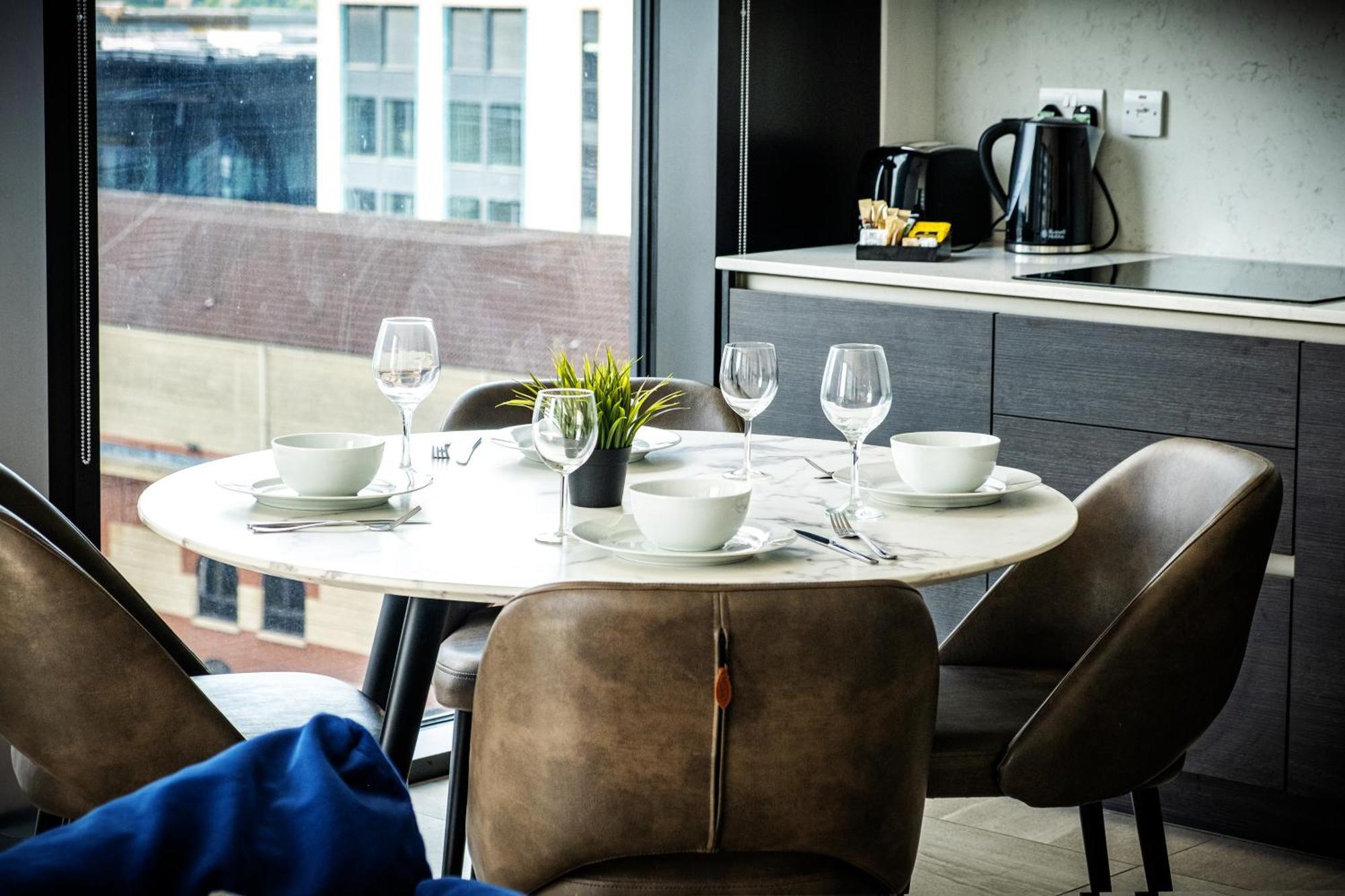 Mercian Luxury Serviced Apartments- Birmingham City Centre - Your Perfect Stay - Gym Rooftop Terrace Cinema Room Exterior foto